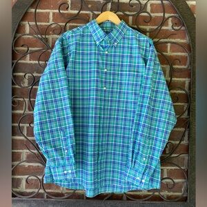Jos A. Bank men’s button down casual or dress shirt 👔